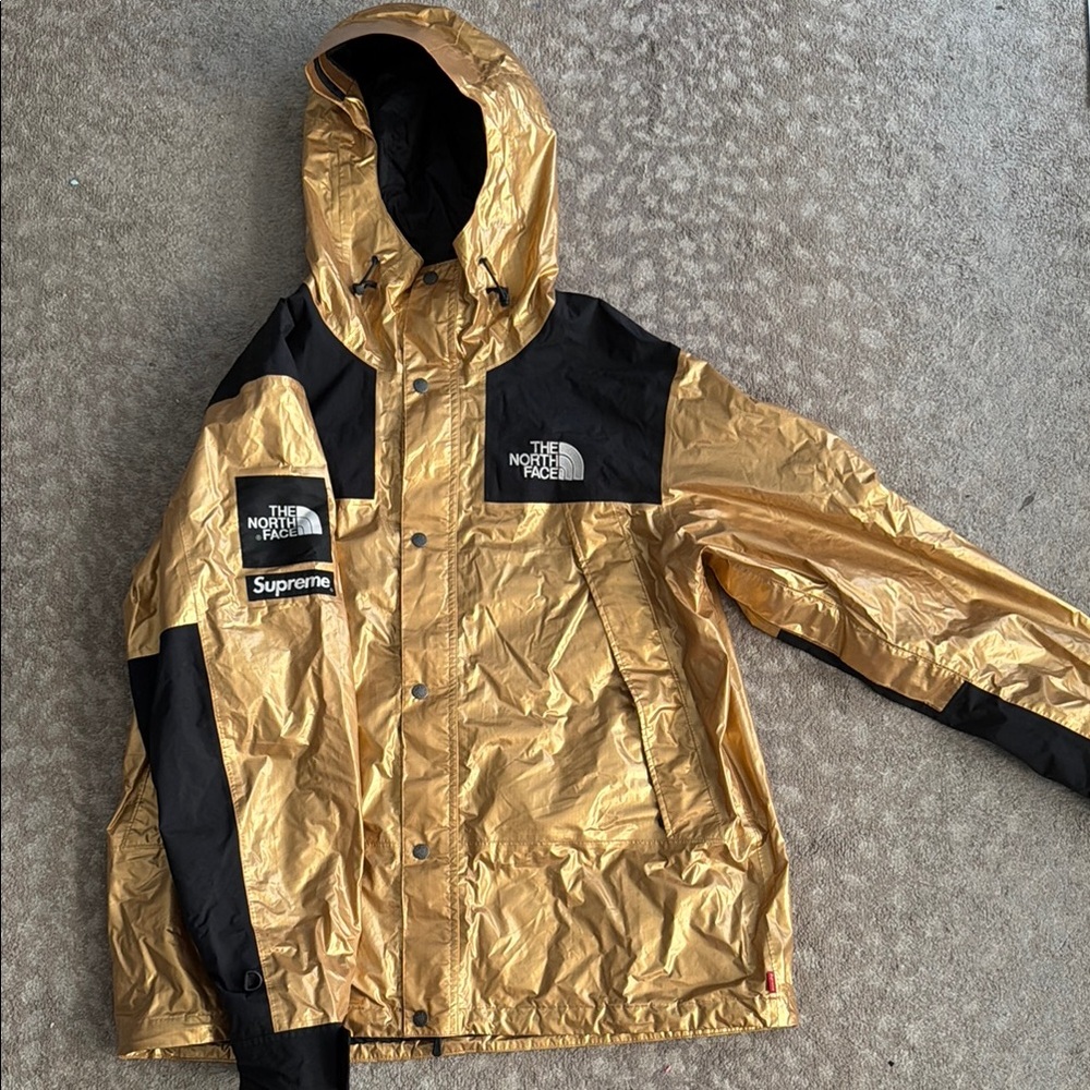 The North Face x Supreme Gold/Black Waterproof Hooded Jacket XL